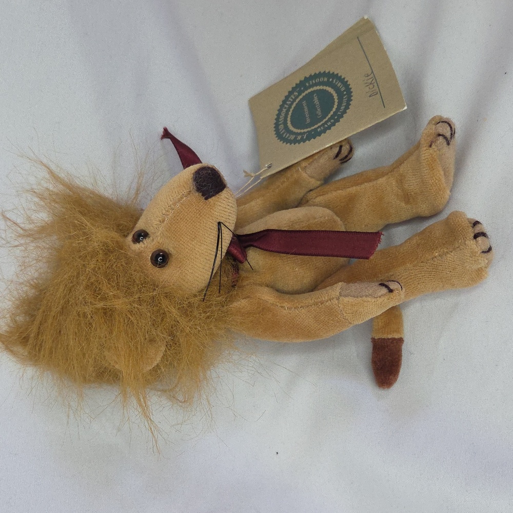Boyds Bears Lion Dickie Vintage 1997 JB Bean Mini lion stuffed animal